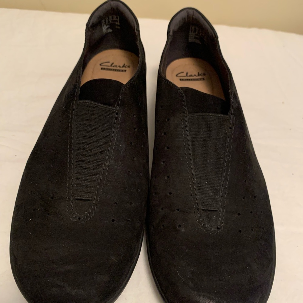 Clarks Black Loafers Sleek Slip-On Shoes - 10